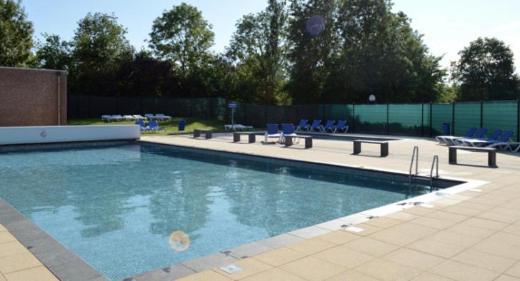 Herkingen "Zeelandzon" Holiday Home By The Lake With Jacuzzi And Sauna מראה חיצוני תמונה
